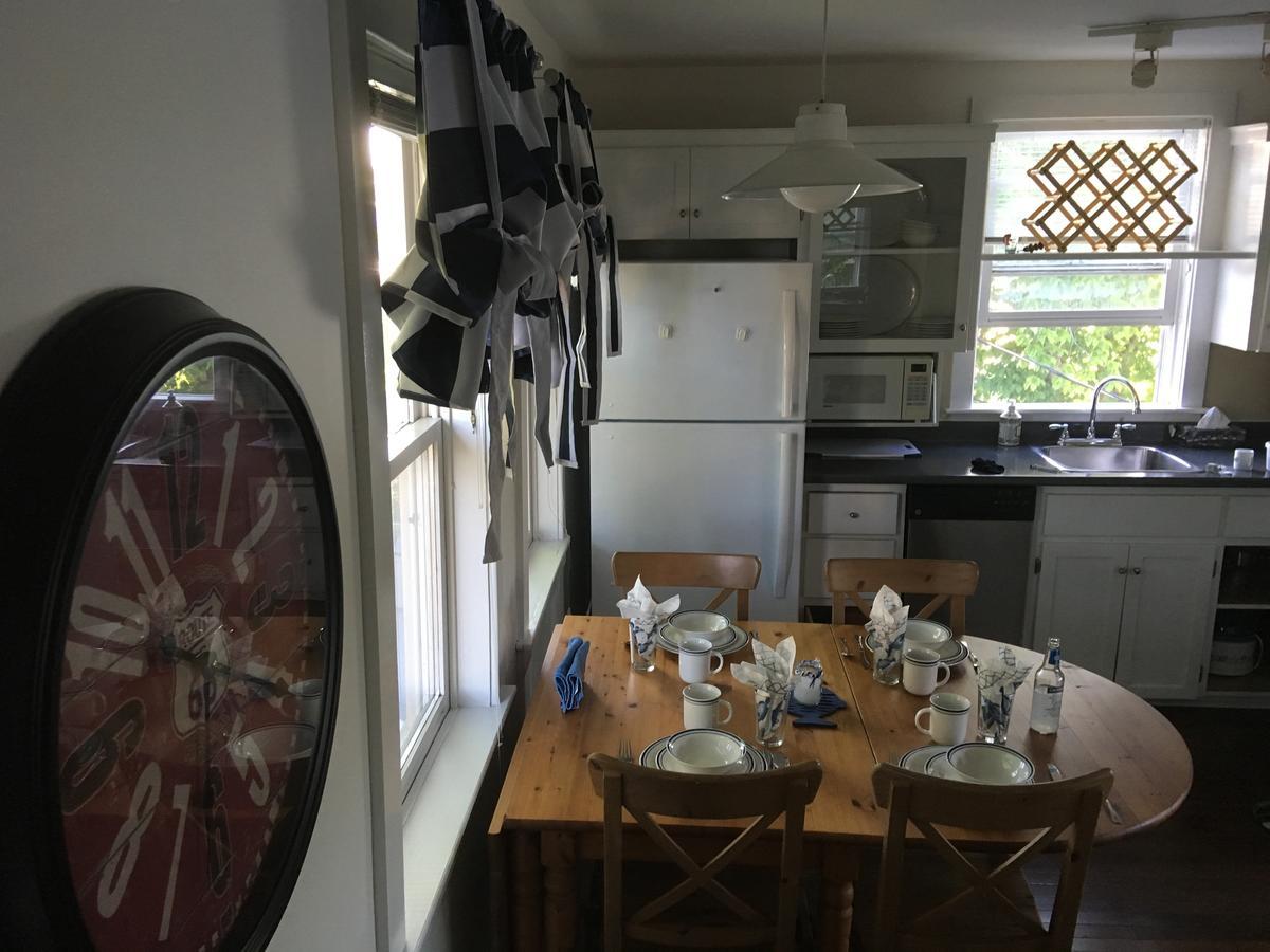 Mahone Bay Beach House エクステリア 写真